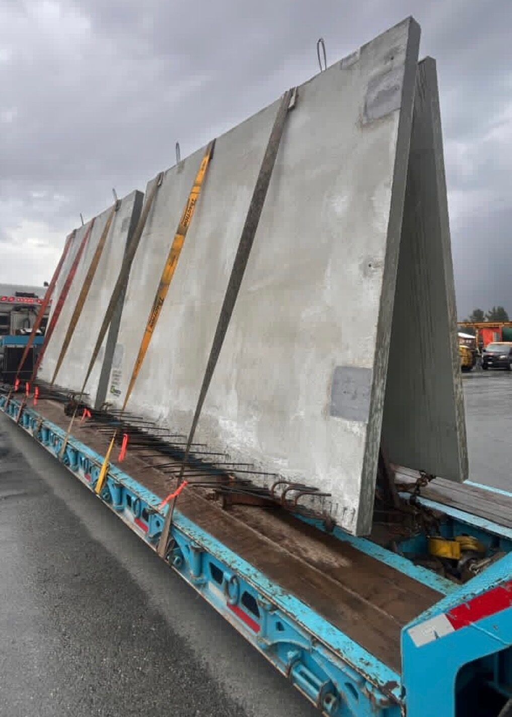 CraneX trailer hauling oversize precast concrete panels